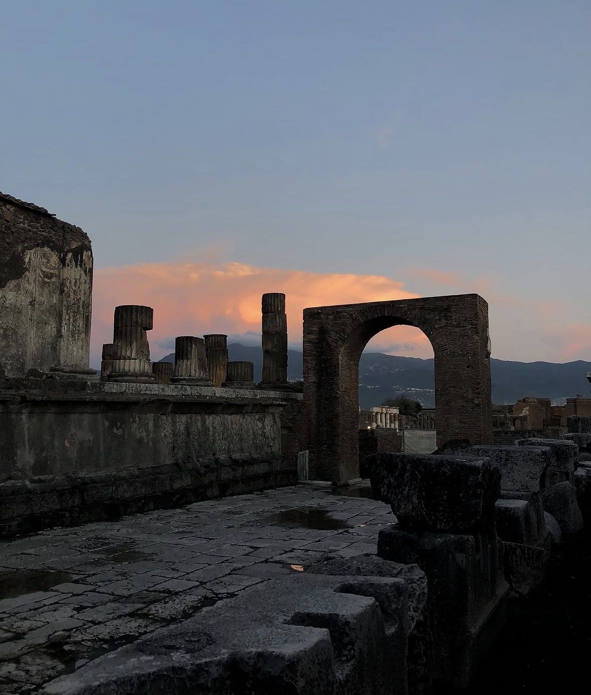 Pompeii and Mount Vesuvius Small Group Tour from Naples